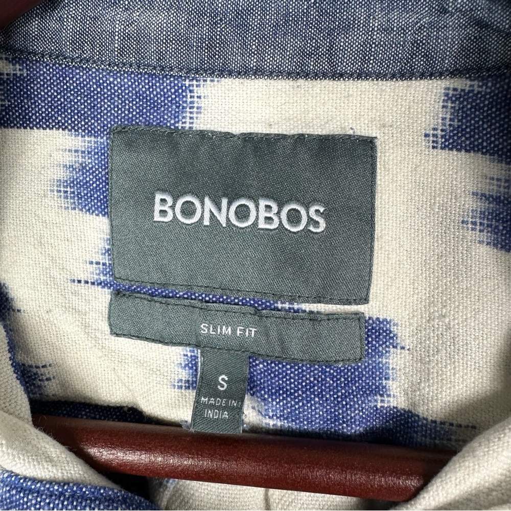 Bonobos Blue/White Patterned Button-Down Short Sl… - image 3